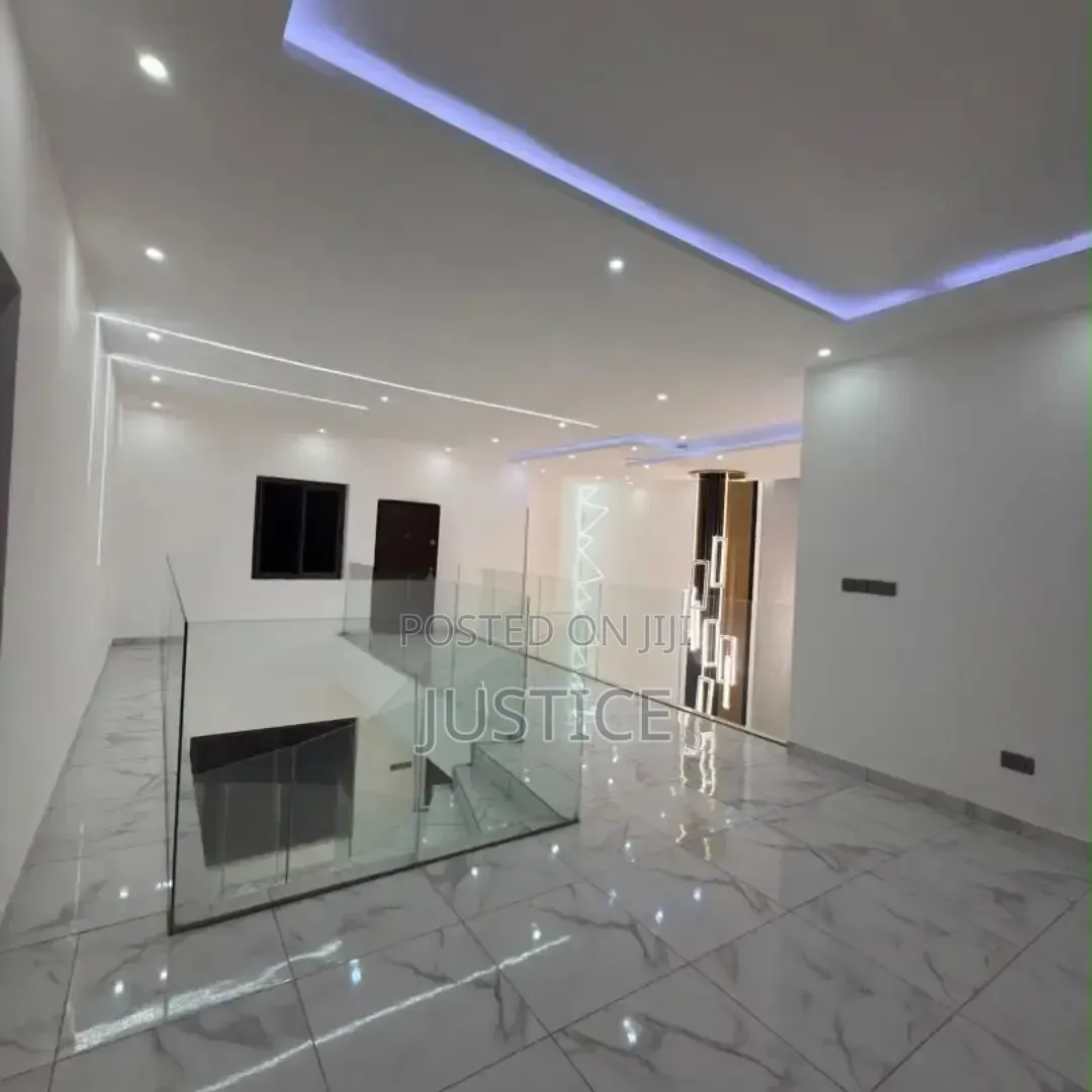 4bdrm House in Ashaley Botwe, School Junction for rent