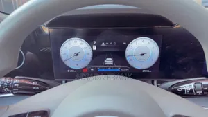 Hyundai Elantra Limited 2024 Silver