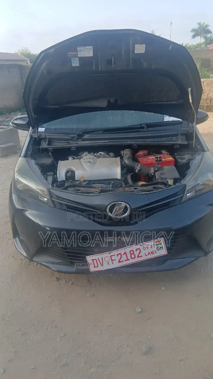 Toyota Vitz 2015 Black