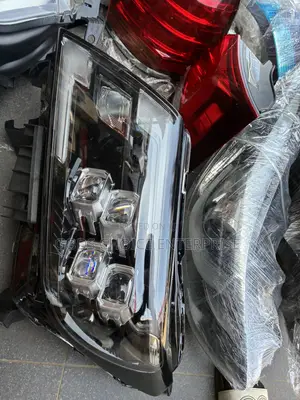 Headlight Nissan Navara 2015-2016-2017-2018-2020