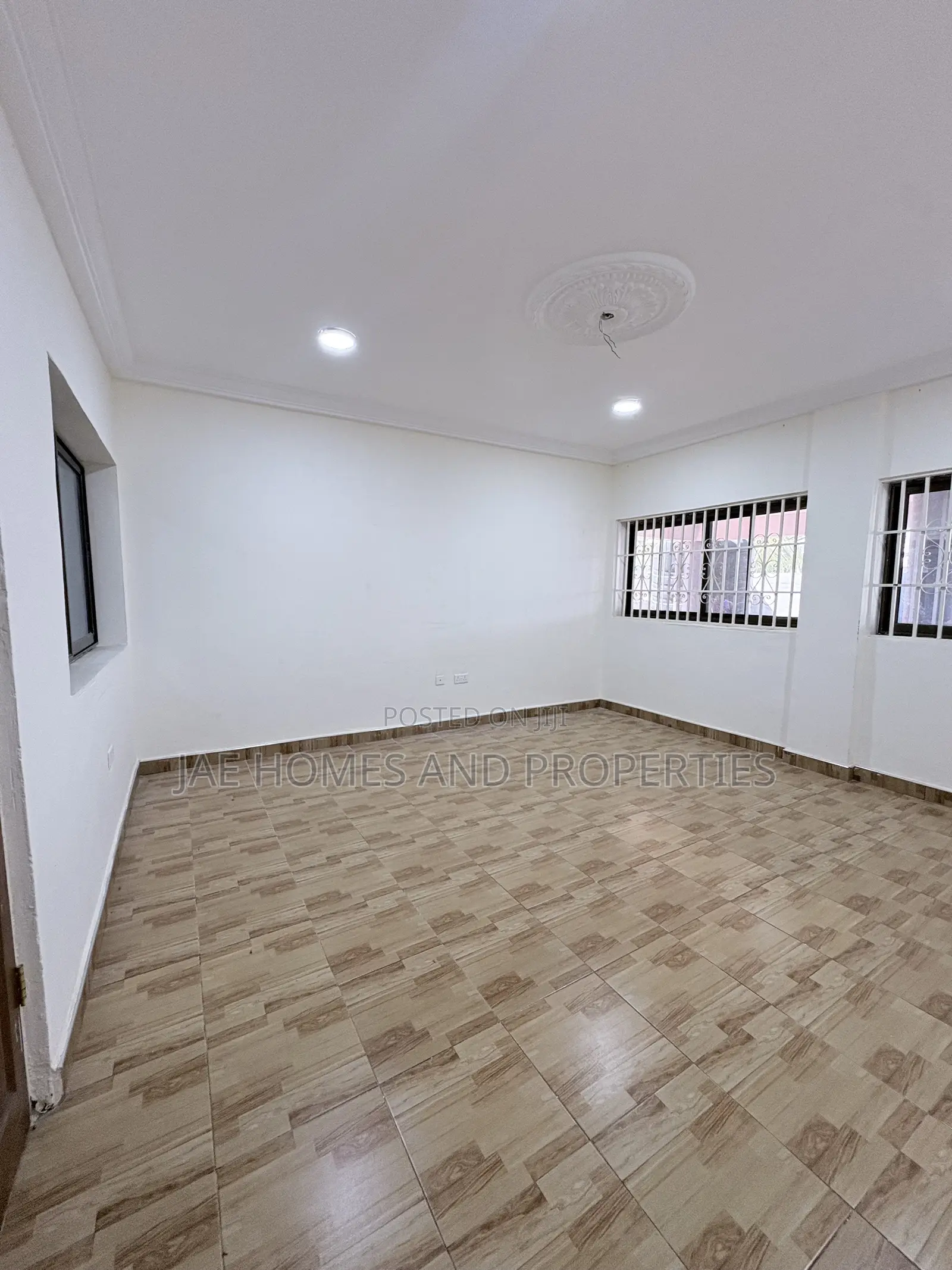 2bdrm Apartment in Old Barrier for rent