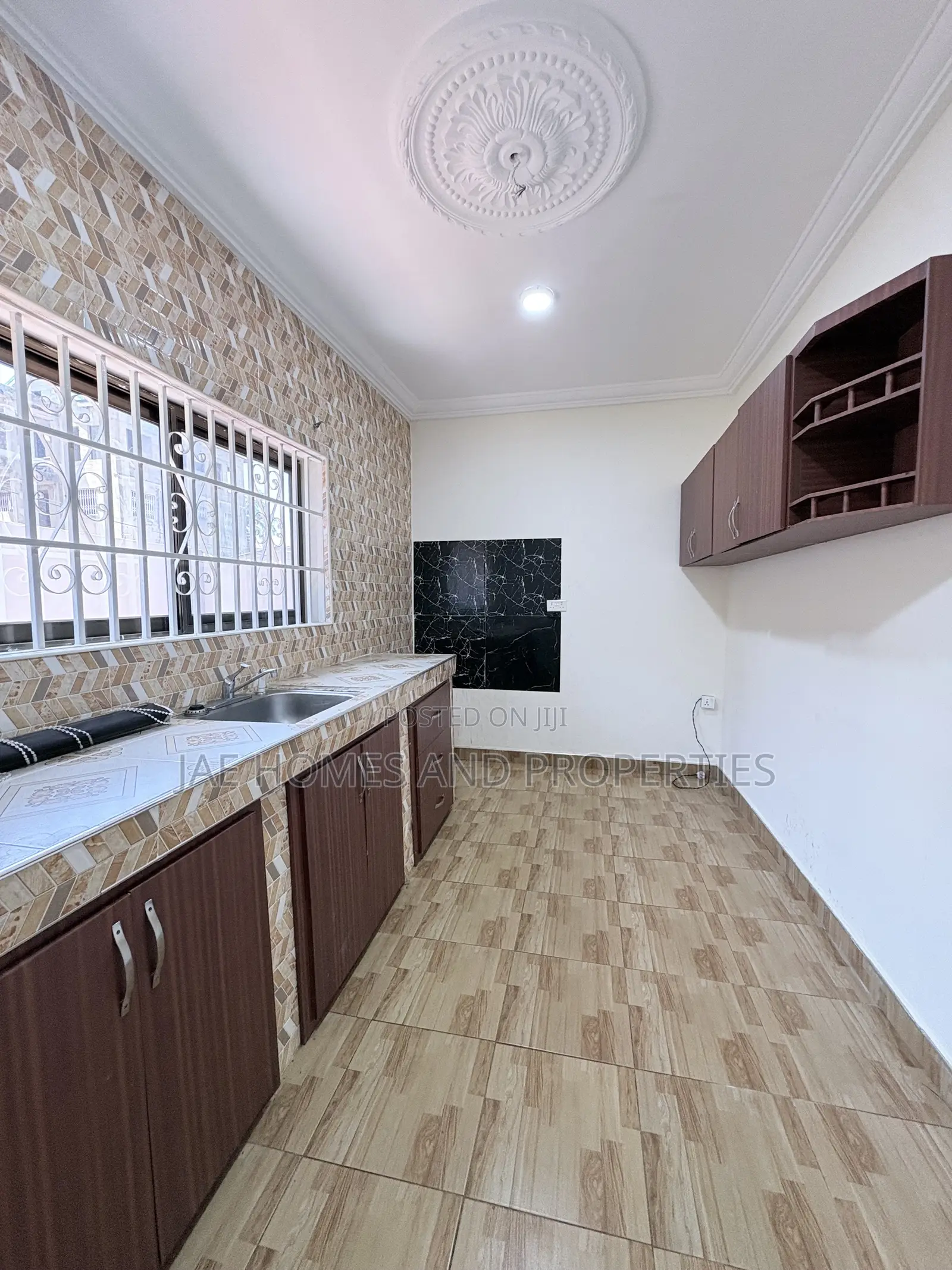2bdrm Apartment in Old Barrier for rent
