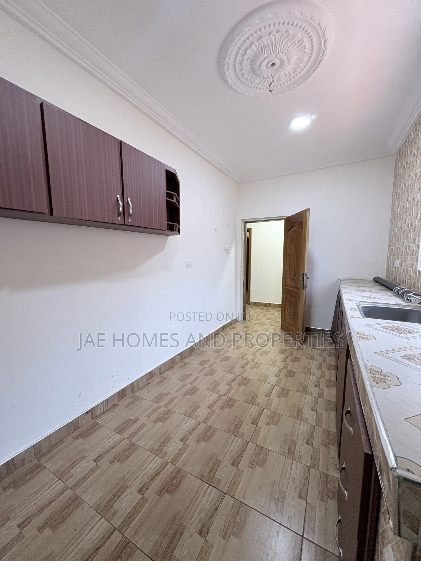 2bdrm Apartment in Old Barrier for rent