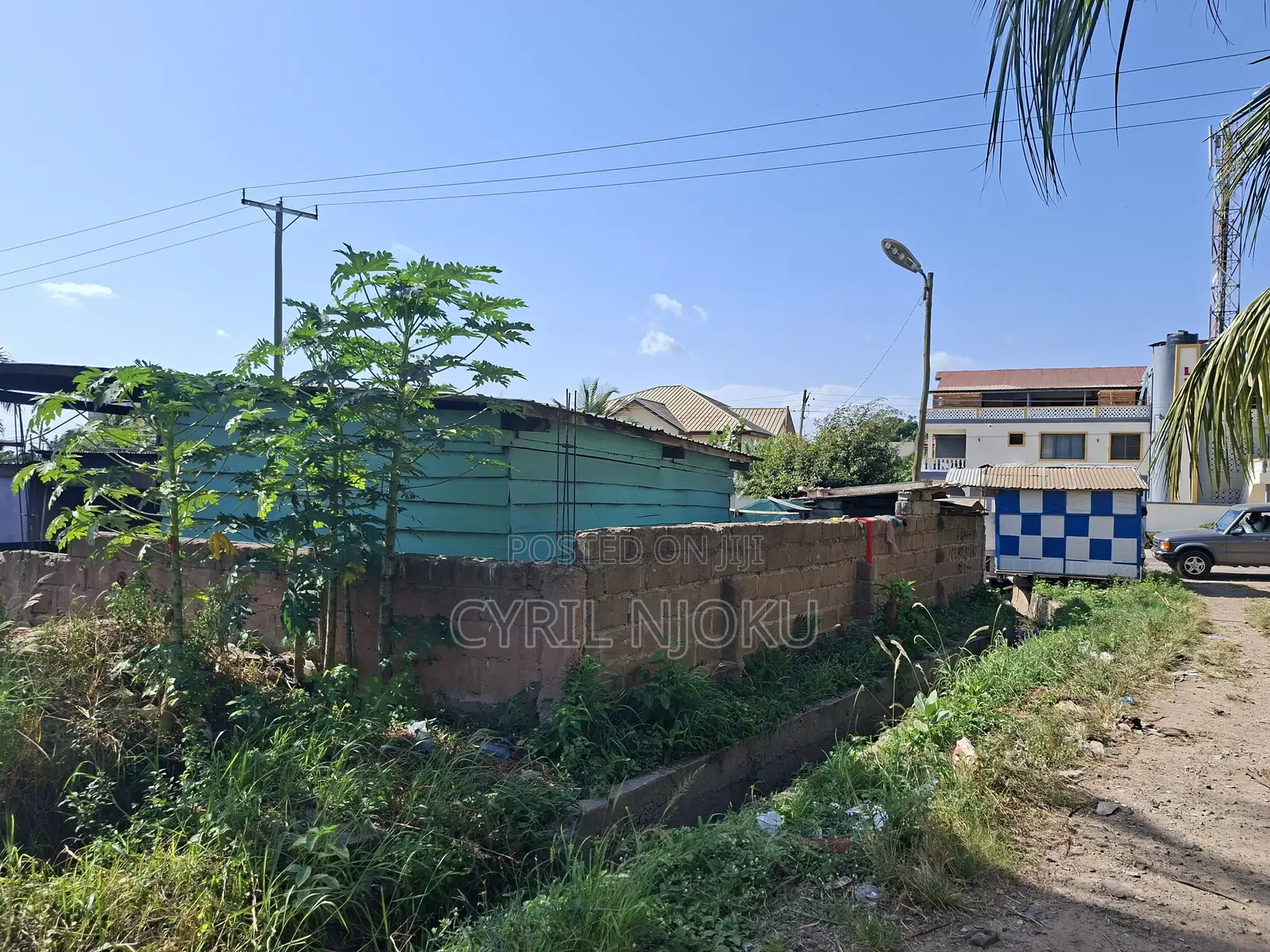 5 Plots of Land for Sale at New Legon