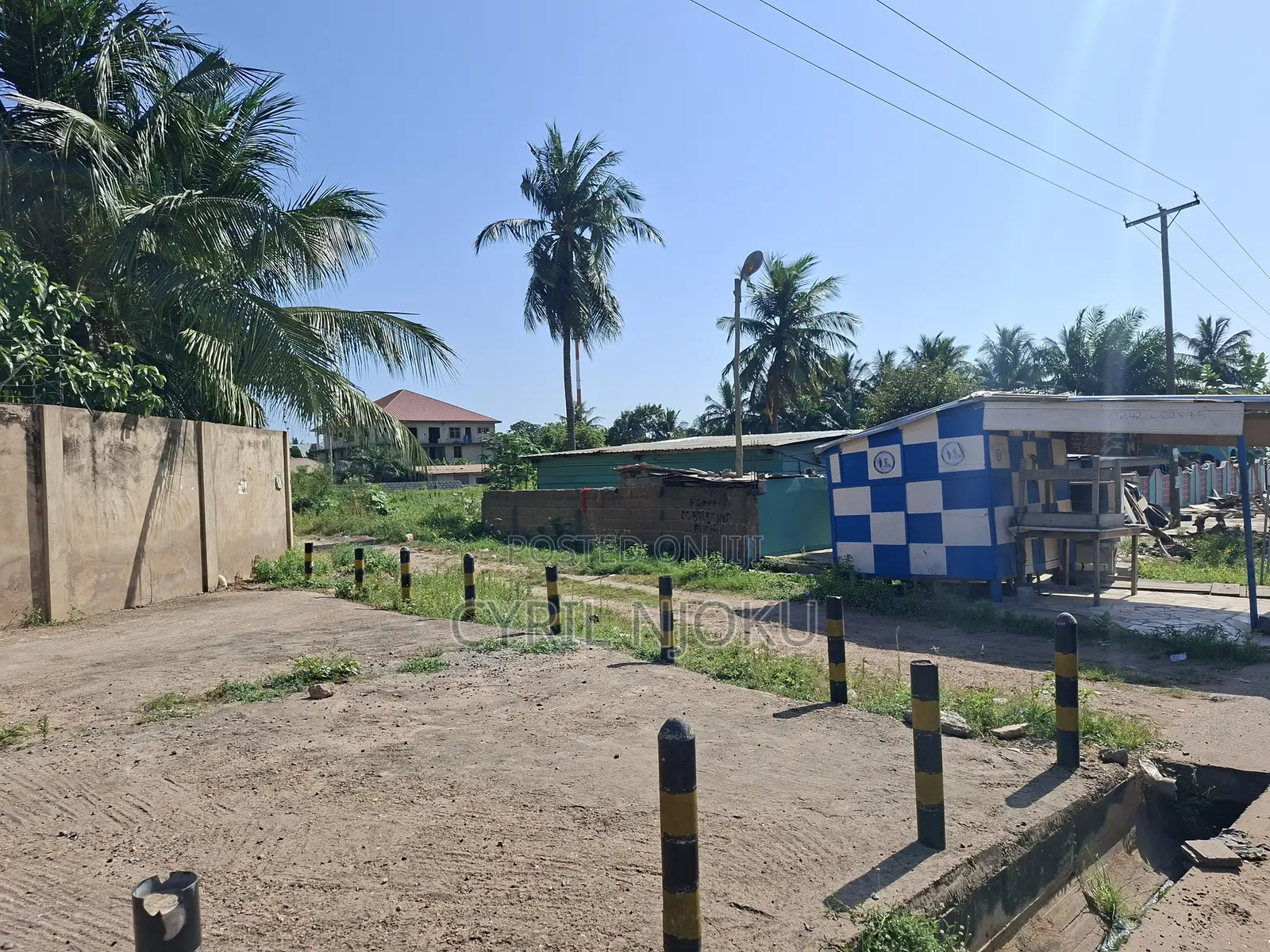 5 Plots of Land for Sale at New Legon