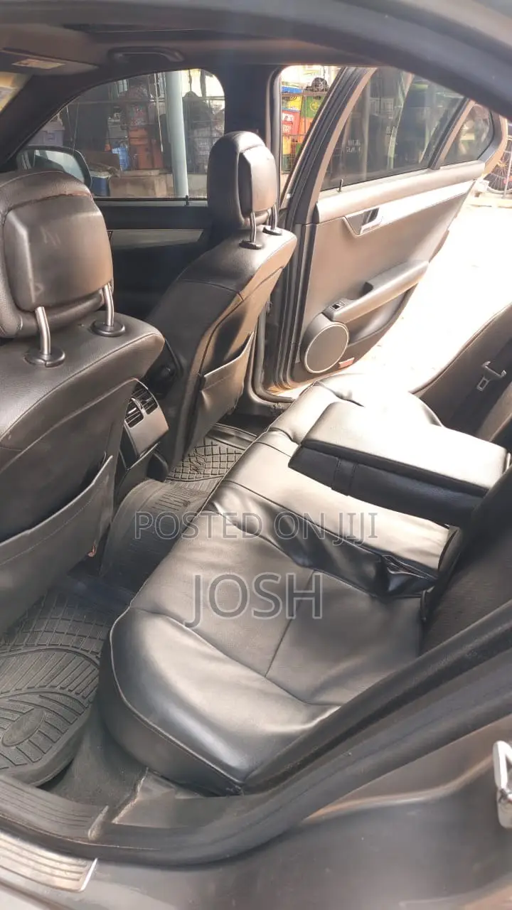 Mercedes-Benz C300 2008 Gray