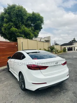Hyundai Elantra Sport 2018 White