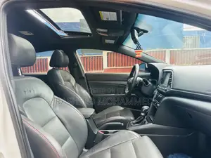 Hyundai Elantra Sport 2018 White