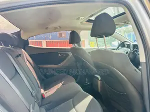 Hyundai Elantra Limited 4dr Sedan (1.8L 4cyl 6A) 2015 Silver