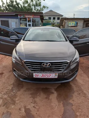 Hyundai Sonata Limited 4dr Sedan (2.4L 4cyl 6A) 2015 Gray