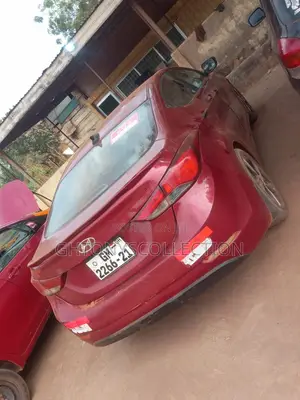 Hyundai Elantra 2014 Red