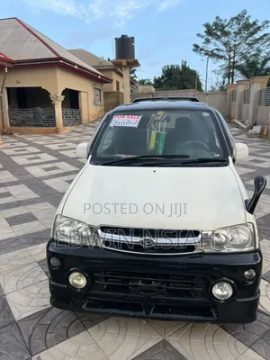 Daihatsu Mira 2010 White