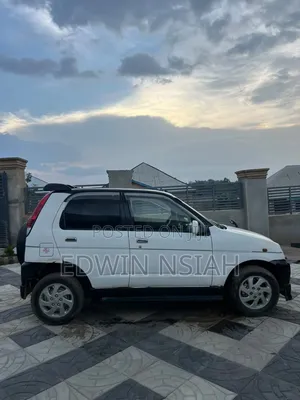 Daihatsu Mira 2010 White