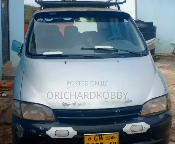 Toyota HiAce 1999 Grey