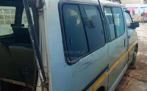 Toyota HiAce 1999 Grey