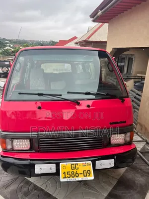 Nissan Caravan (Urvan) 1999