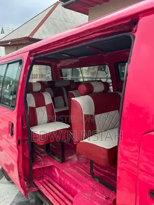 Nissan Caravan (Urvan) 1999