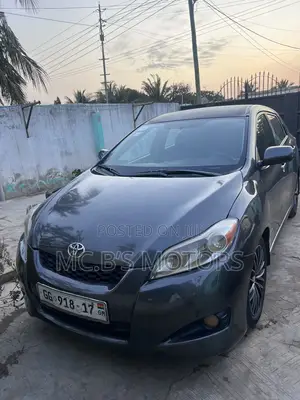 Toyota Matrix 2011 Silver