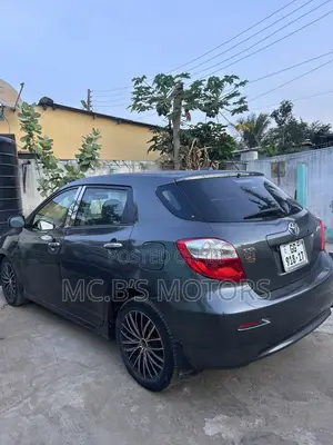 Toyota Matrix 2011 Silver
