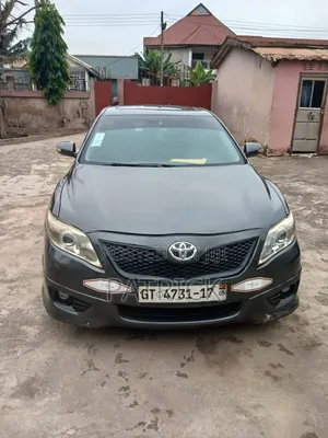 Toyota Camry SE 4dr Sedan (2.5L 4cyl 6AM) 2010 Gray