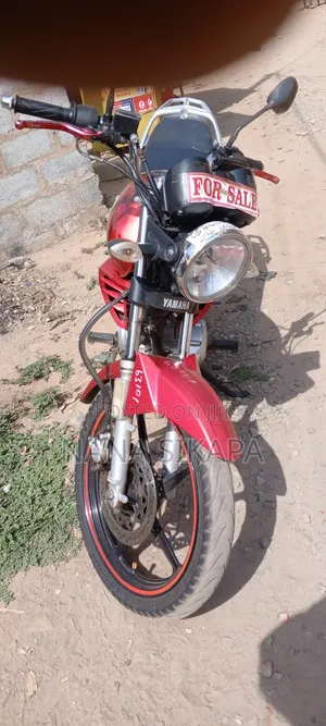 Yamaha DT125 2014 Red