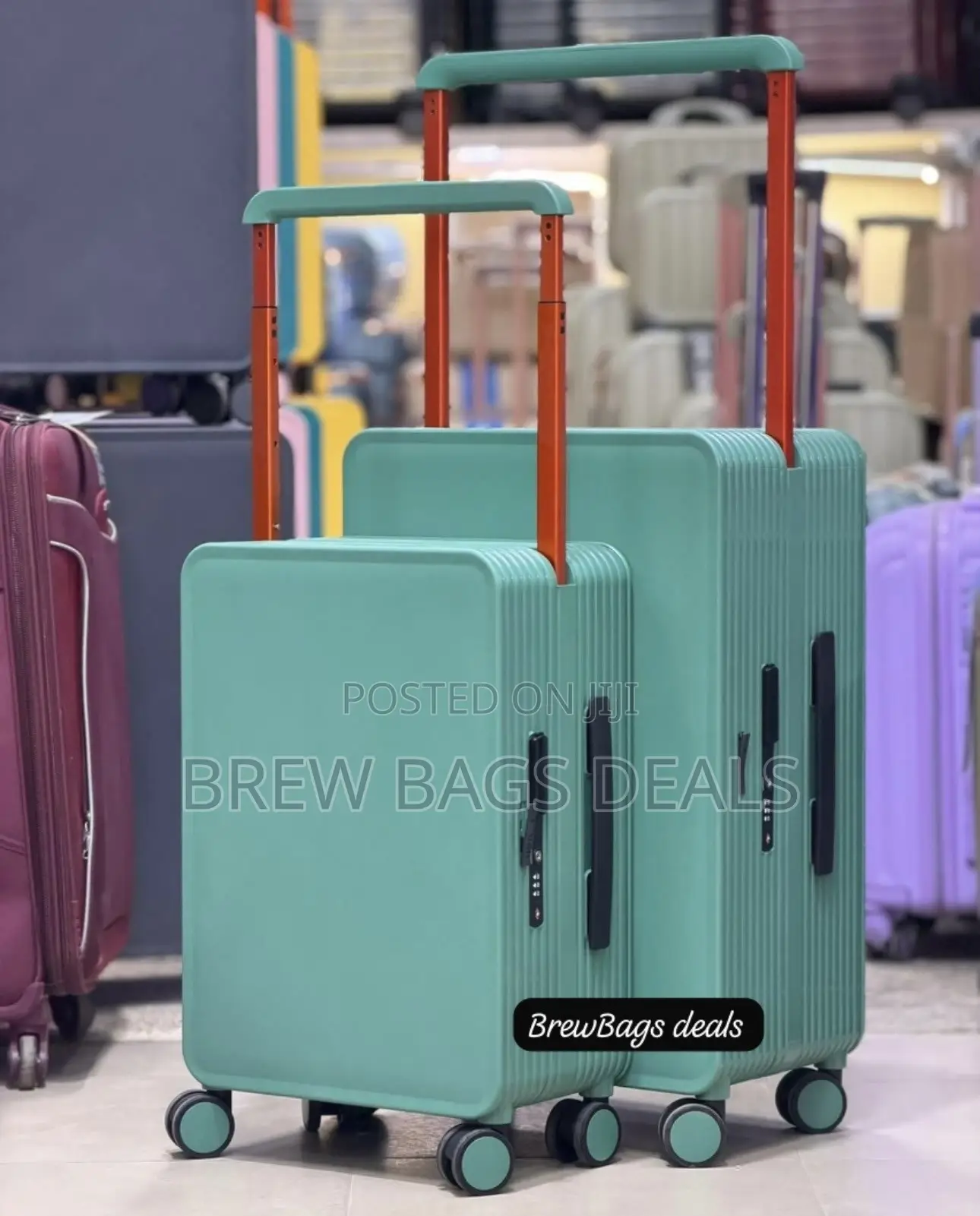 Premium Quality 2in1 Luxury Solid Zipless Traveling Bag.