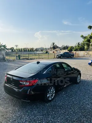Honda Accord LX (1.5L 4cyl Turbo CVT) 2019 Black