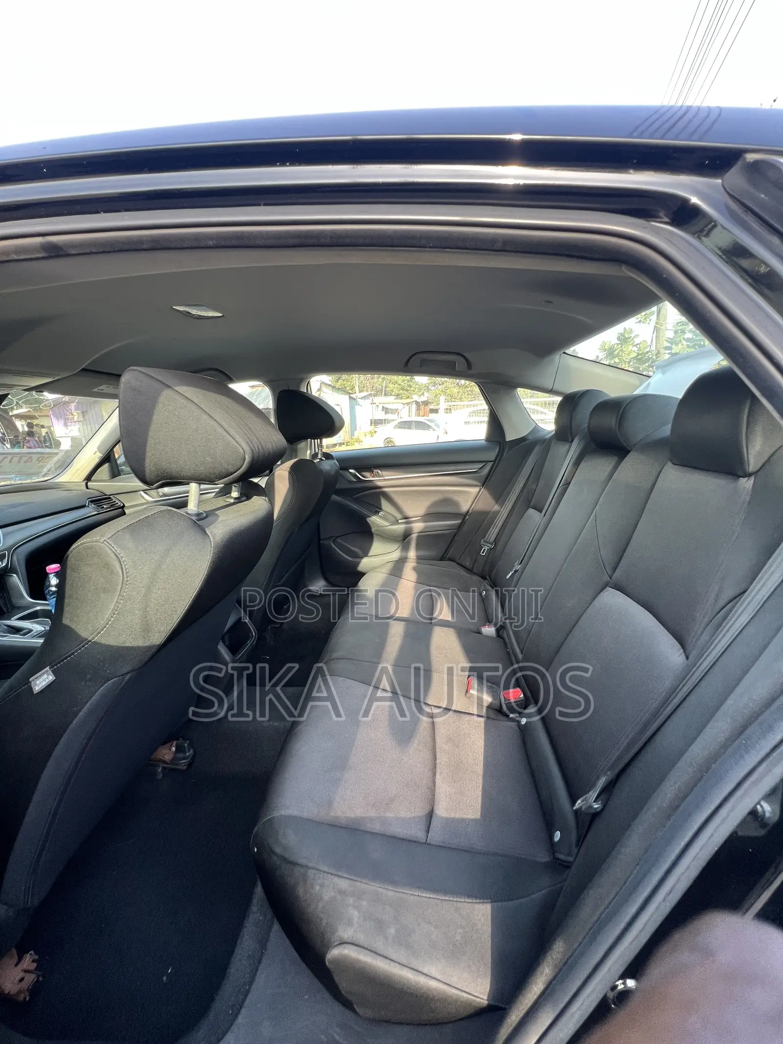 Honda Accord LX (1.5L 4cyl Turbo CVT) 2019 Black