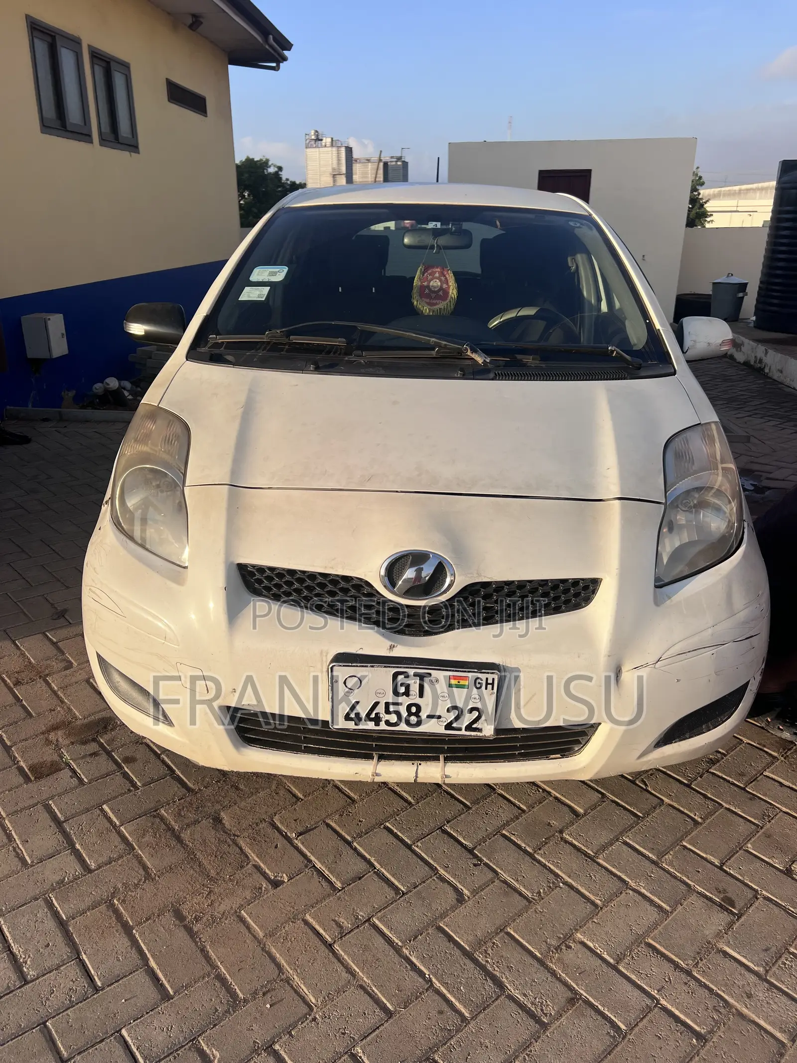 Toyota Vitz 1.3 AWD 3dr 2010 White