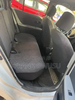Toyota Vitz 1.3 AWD 3dr 2010 White