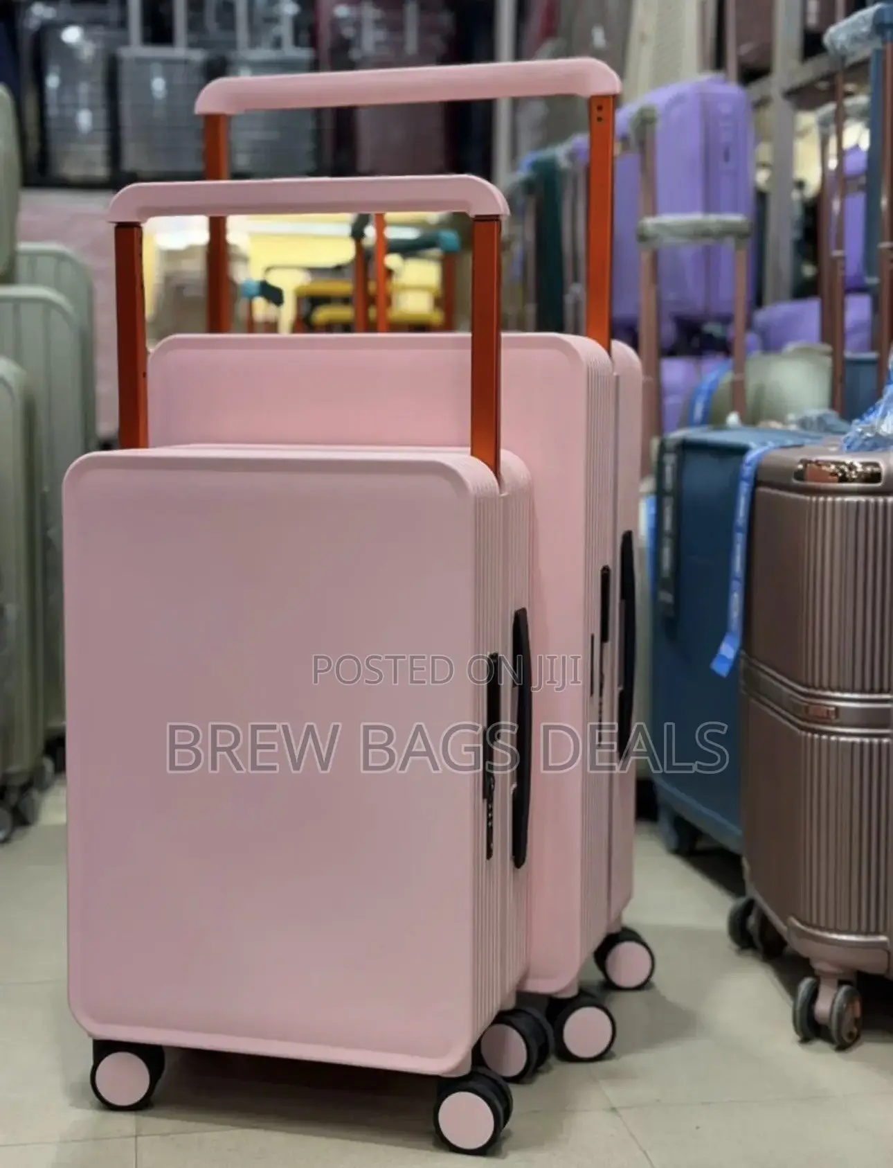 Premium Quality 2in1 Luxury Hardbody Traveling Bag.