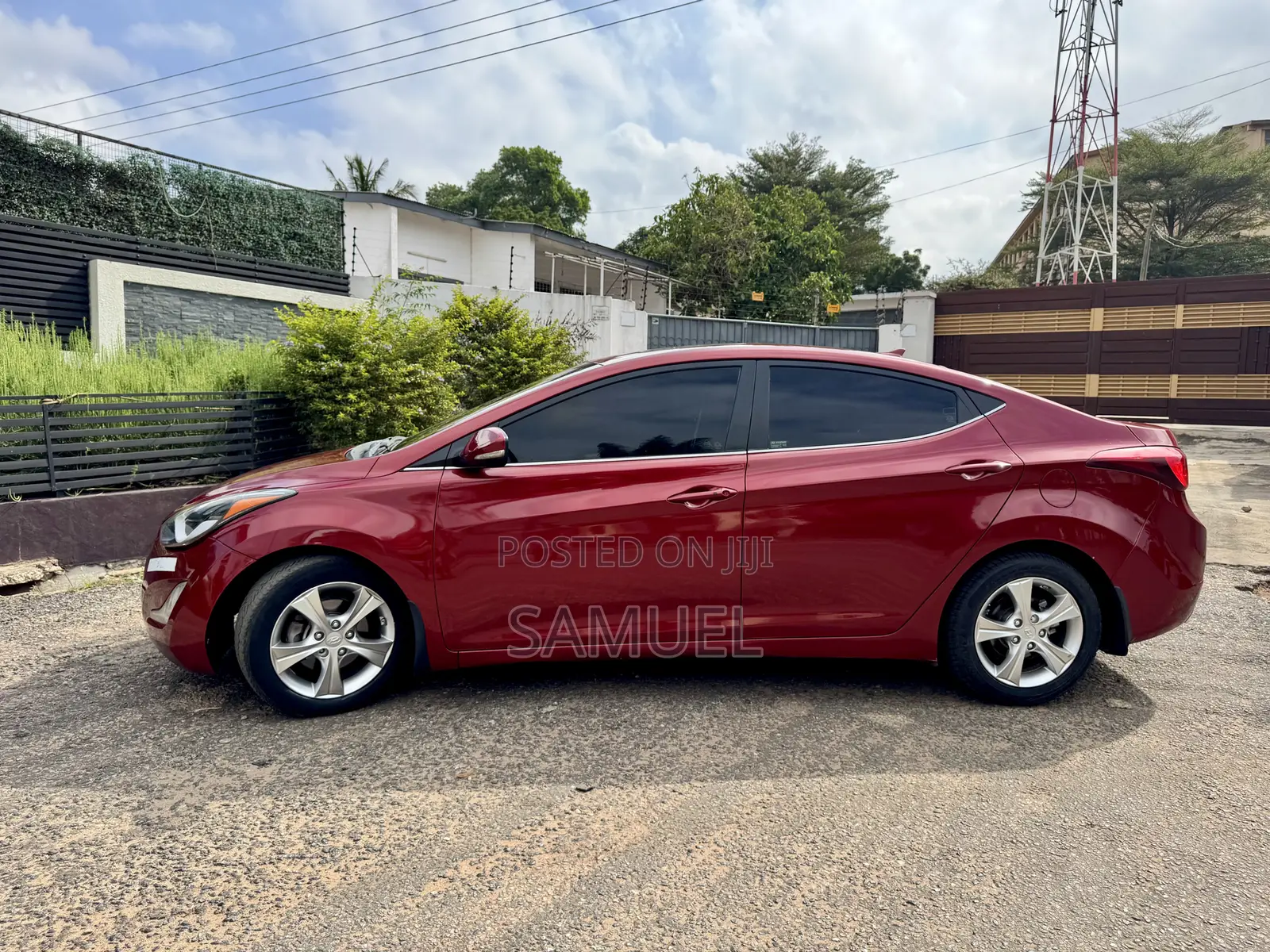 Hyundai Elantra Limited Sedan FWD (1.8L 4cyl 6A) 2016 Red