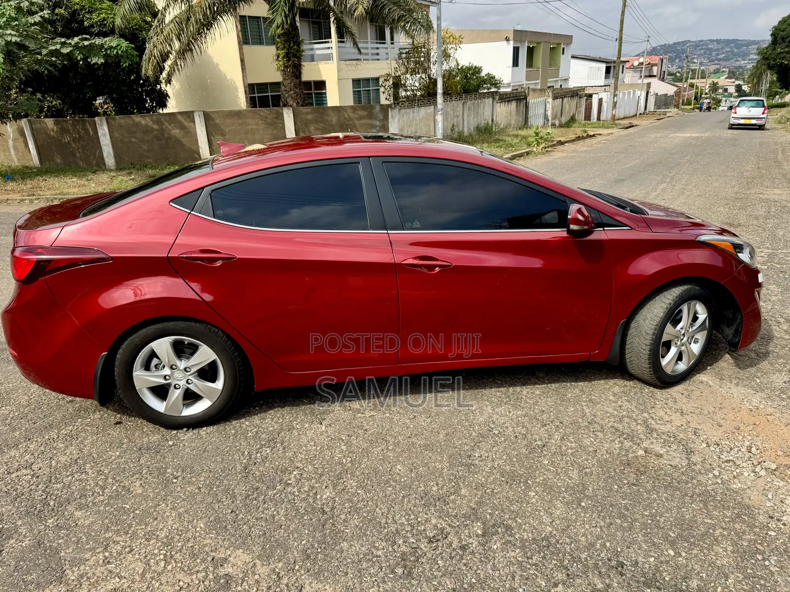 Hyundai Elantra Limited Sedan FWD (1.8L 4cyl 6A) 2016 Red