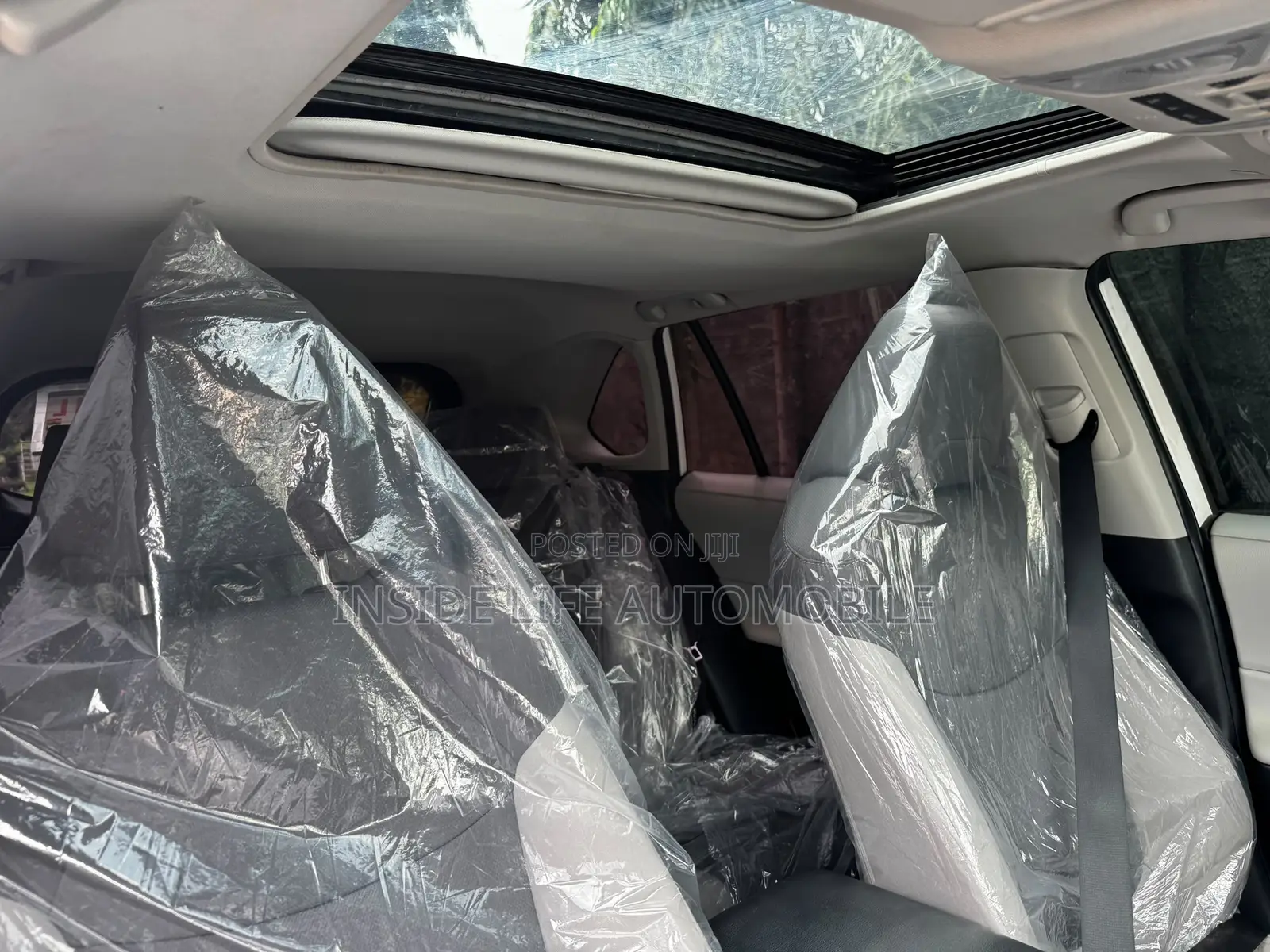 Toyota RAV4 2025 White