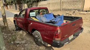 Toyota Tacoma Regular Cab 2006 Red
