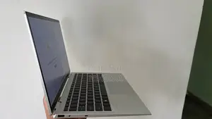Laptop HP EliteBook x360 1040 G7 16GB Intel Core i7 SSD 512GB