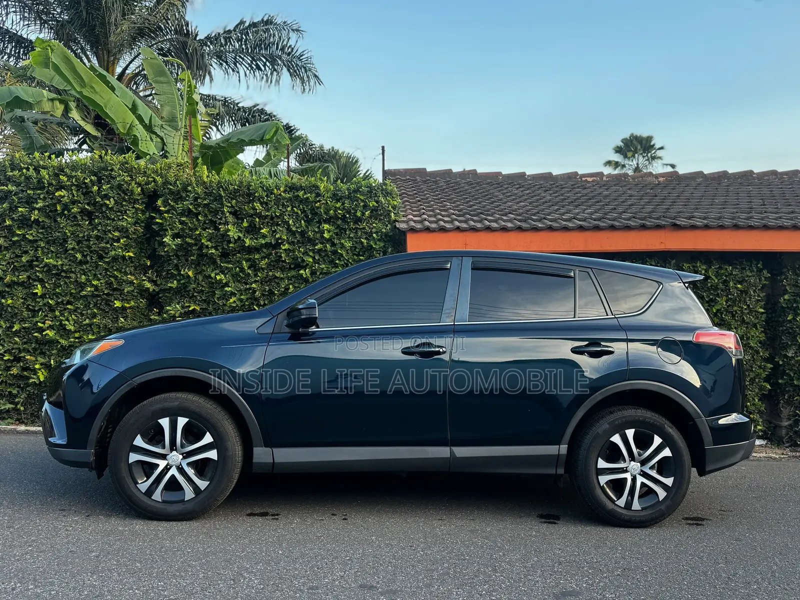 Toyota RAV4 2017 Matt Black