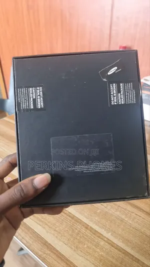 New Samsung Galaxy Z Fold6 256 GB Rose Gold