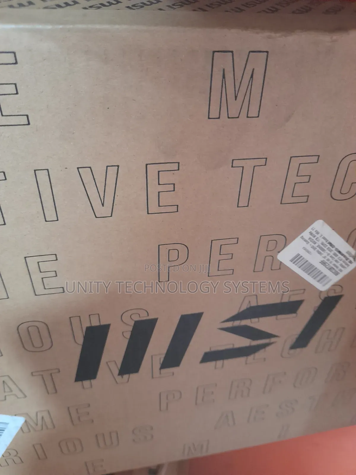 New Laptop MSI Vector 16 HX AI A2XWIG 32GB Intel Core Ultra 9 SSD 1T