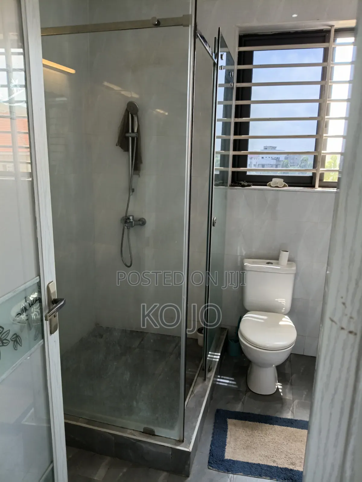 4bdrm House in School Junction for rent