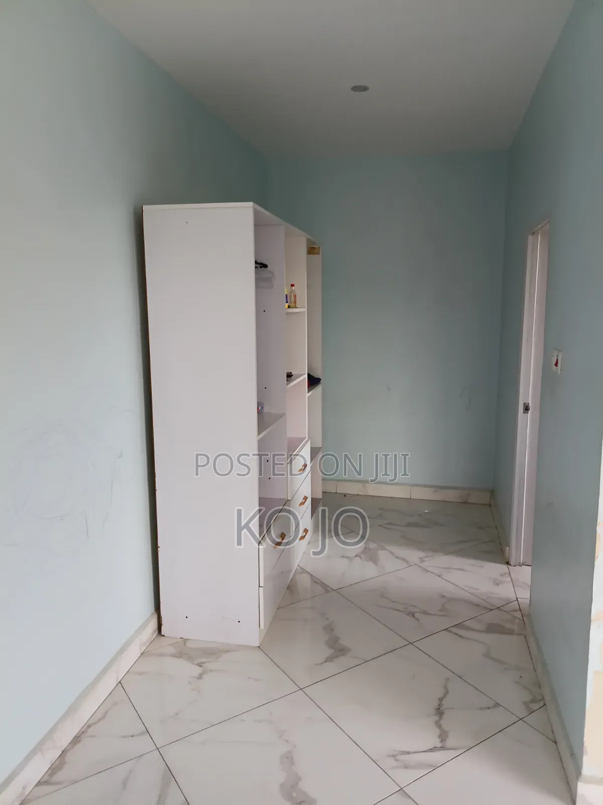 4bdrm House in School Junction for rent