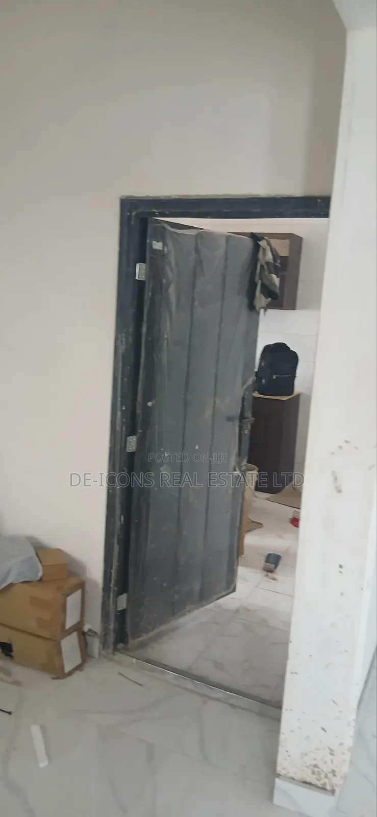 4bdrm Mansion in De-Icons Real Estate, Awutu Senya East Municipal