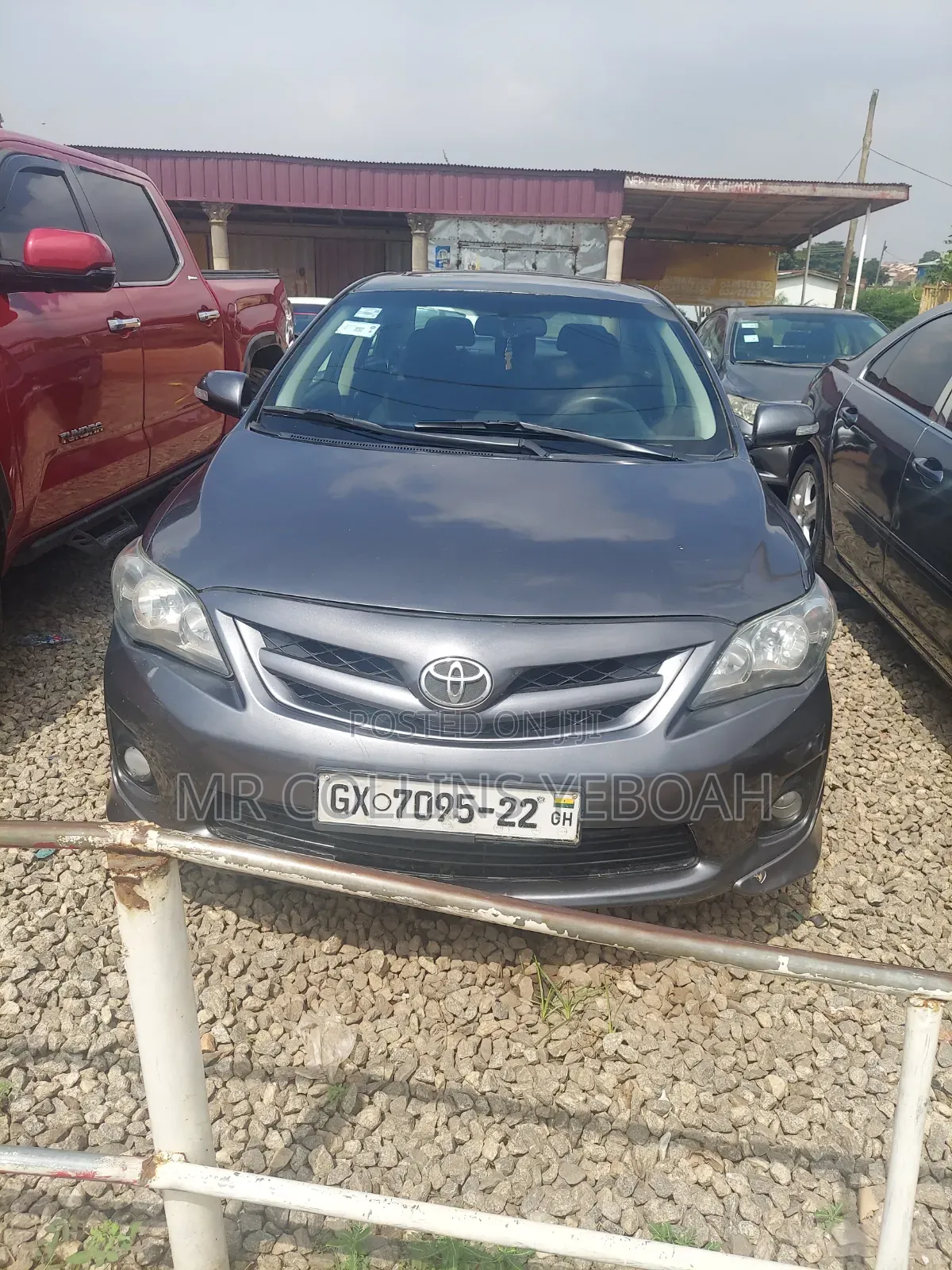 Toyota Corolla LE 4dr Sedan (1.8L 4cyl 4A) 2013 Gray