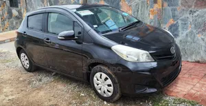 Toyota Vitz 1.3 AWD 5dr 2013 Black