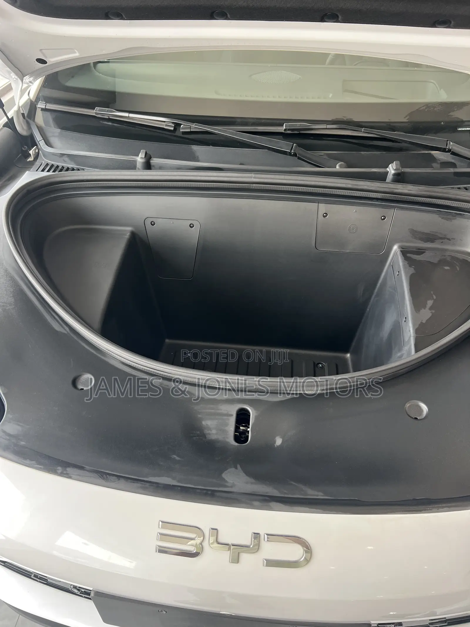 New BYD Seal 6 EV 2026 White