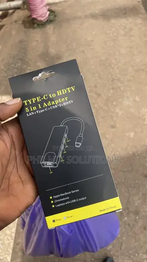 5 in 1 USB-C Docking Station