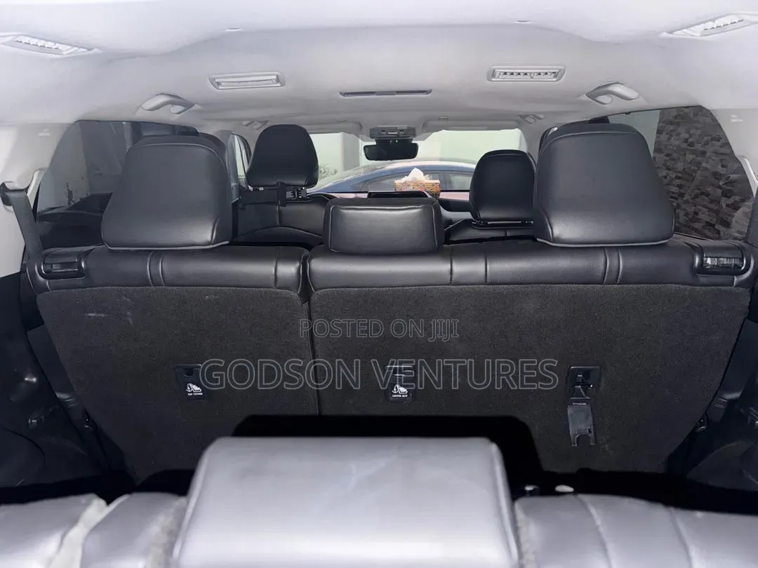 Toyota Highlander XLE AWD 2024 Pearl