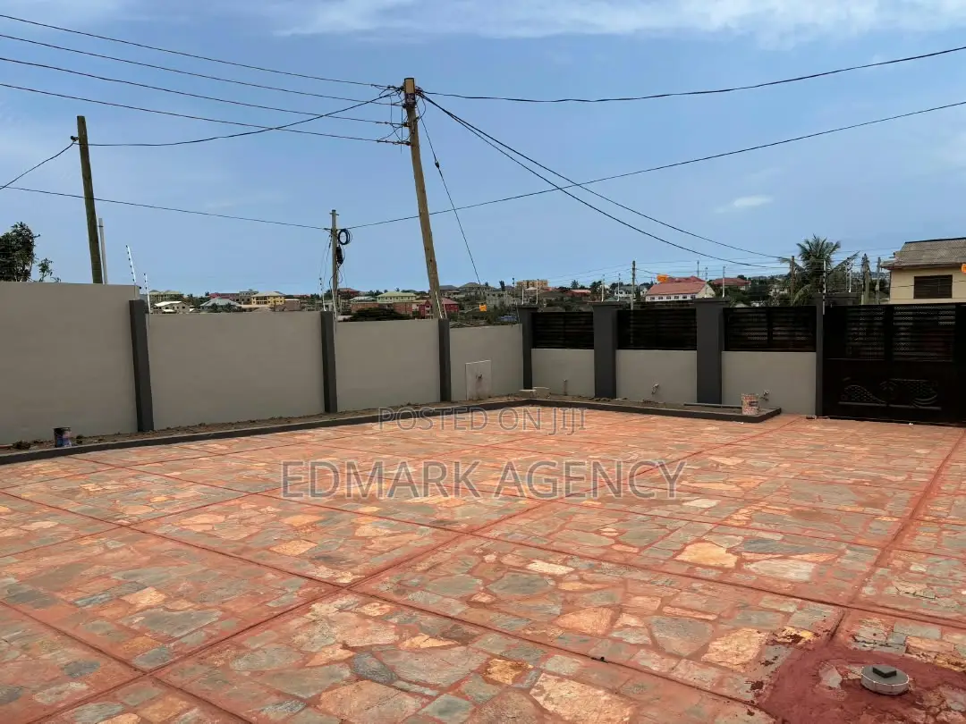 3bdrm House in Gbawe, Zero for sale