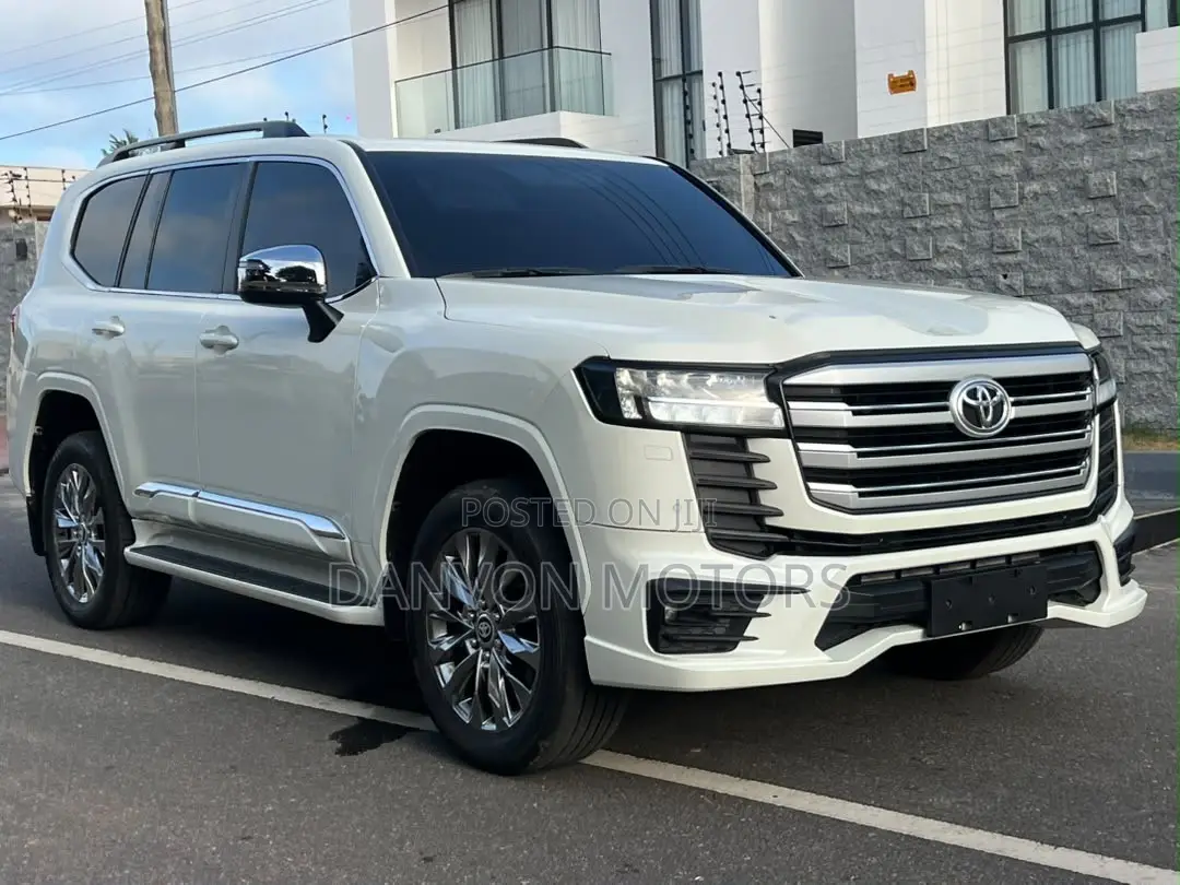 Toyota Land Cruiser 3.5 Petrol 4WD 2022 White