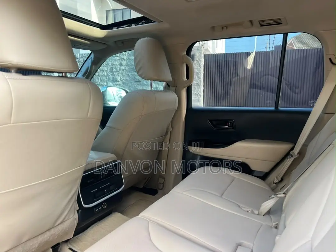 Toyota Land Cruiser 3.5 Petrol 4WD 2022 White